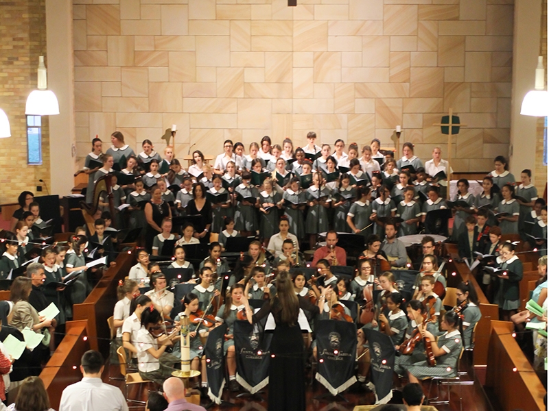 carols-in-the-chapel-2013-1001