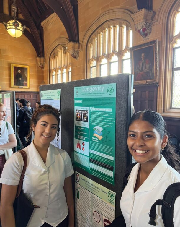 Breaking boundaries: Mia and Davina win national Science Writer Award thumbnail